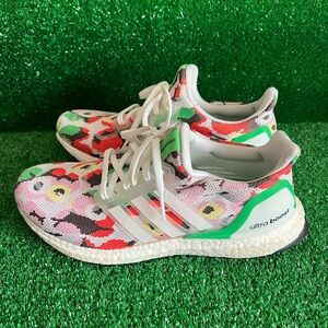 Women’s Adidas Ultra Boost Marimekko running shoes - Size 8 1/2 - Like new
